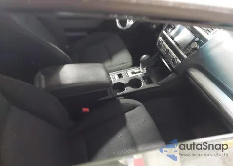 2015 Subaru Outback 2.5I Premium z USA, uszkodzony, nr VIN 4S4BSAFC8F3252382